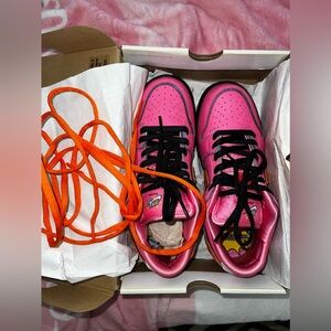 The Powerpuff Girls x Dunk Low Pro SB QS 'Blossom'